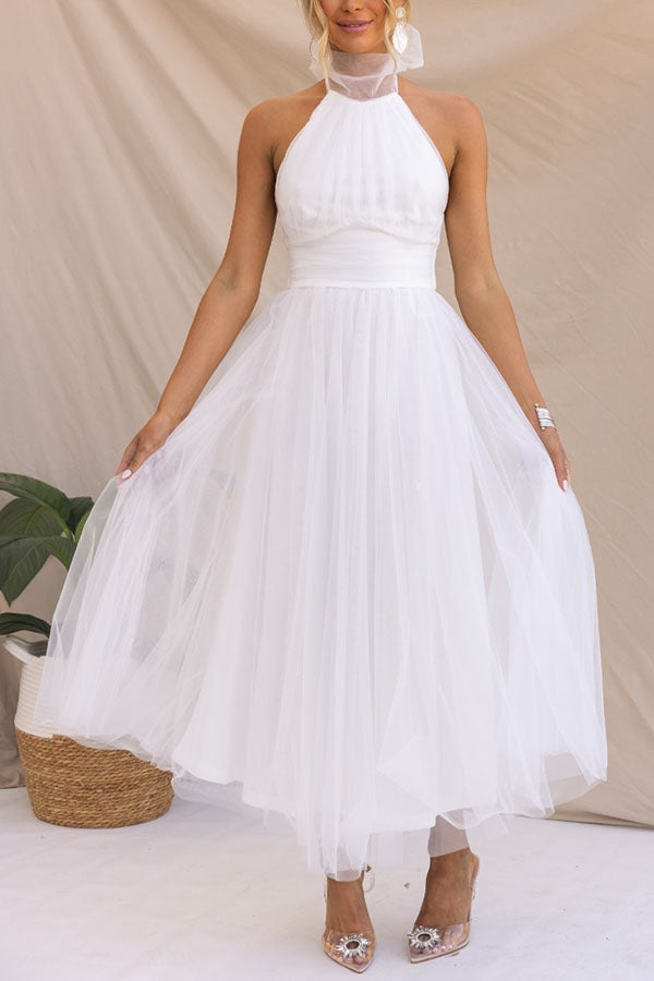 Fluid Maxi Dress with a Classic, Graceful Design
