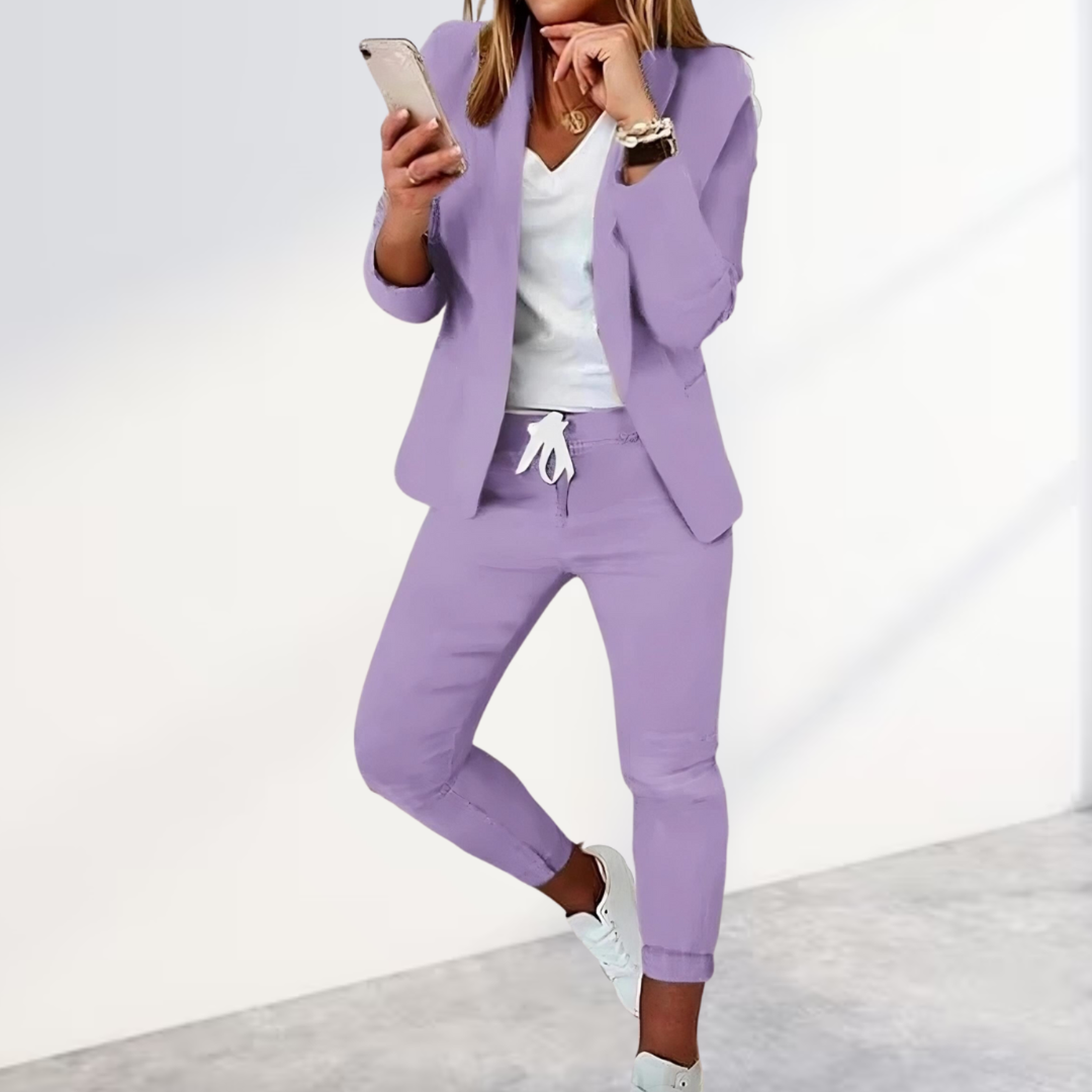 Women's Refined Blazer and Trouser Two-Piece Set