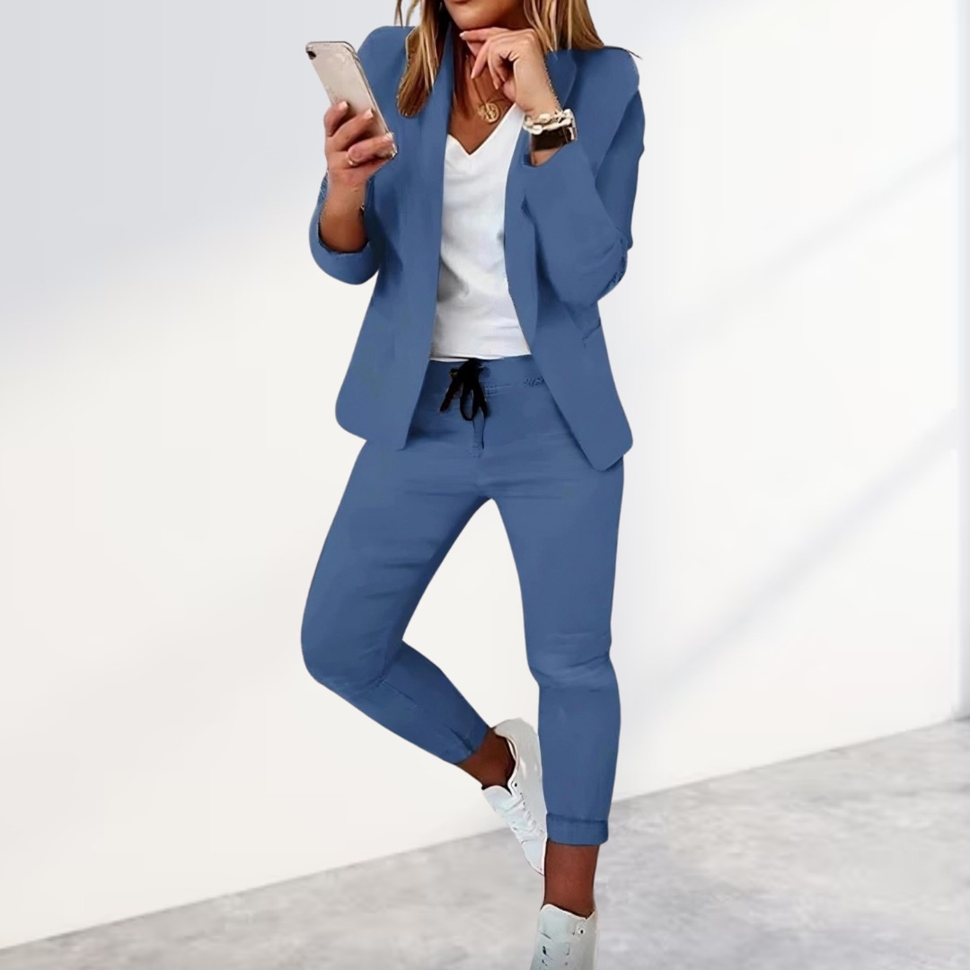 Women's Refined Blazer and Trouser Two-Piece Set