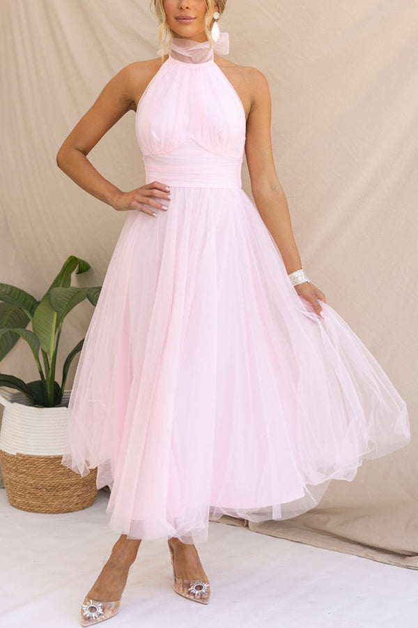 Fluid Maxi Dress with a Classic, Graceful Design