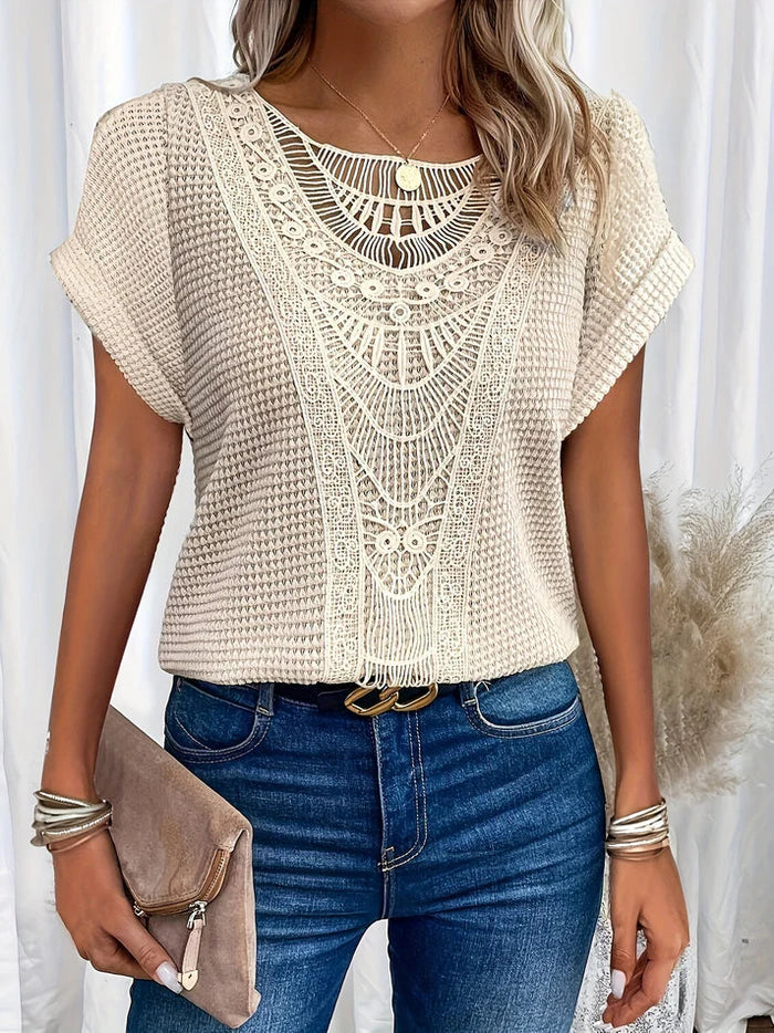 Women's Elegant Lace Blouse with Refined Detail and Feminine Fit