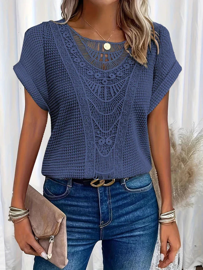 Women's Elegant Lace Blouse with Refined Detail and Feminine Fit