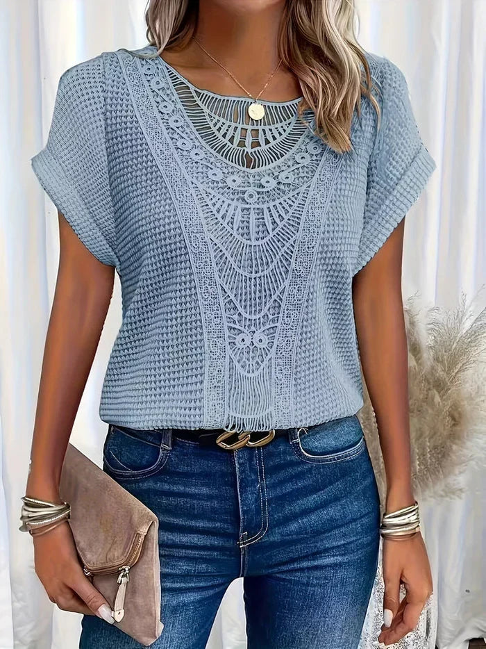 Women's Elegant Lace Blouse with Refined Detail and Feminine Fit