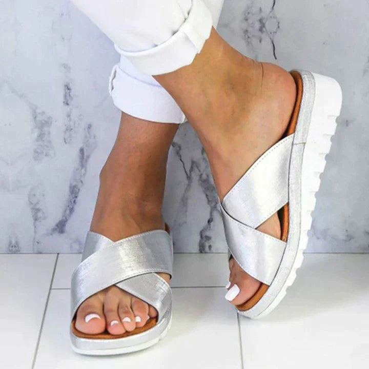 Women's Summer Sandals in an Orthopaedic Style