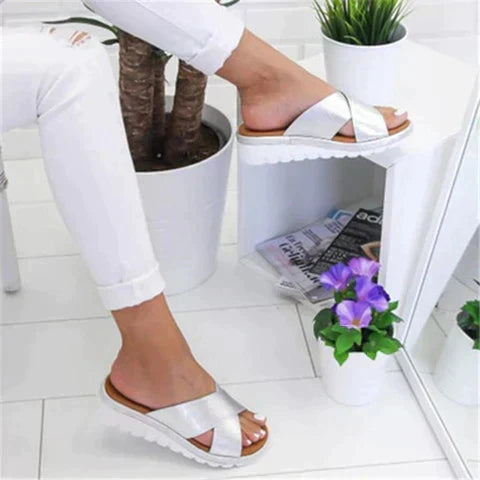 Women's Summer Sandals in an Orthopaedic Style