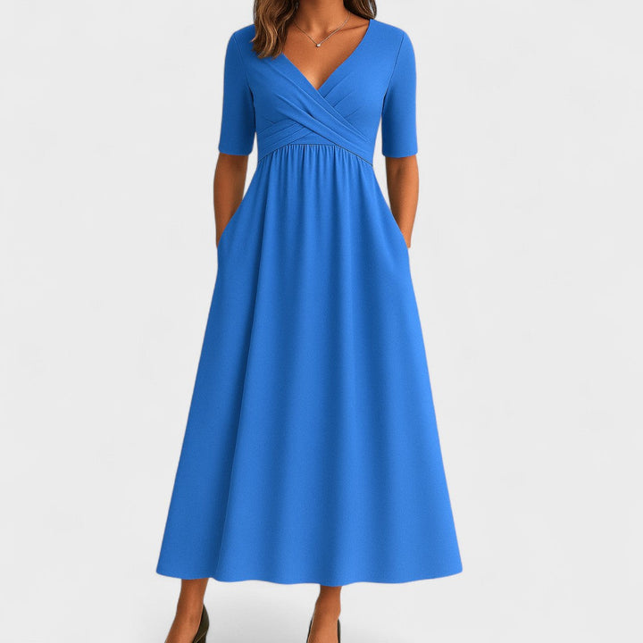 Midi Dress with a Sweetheart Neckline and Elegant Finish