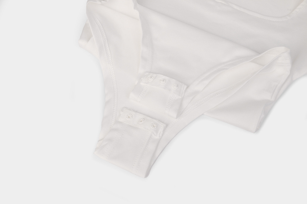 Scoop-Neck Shaping Bodysuit with Tummy Control