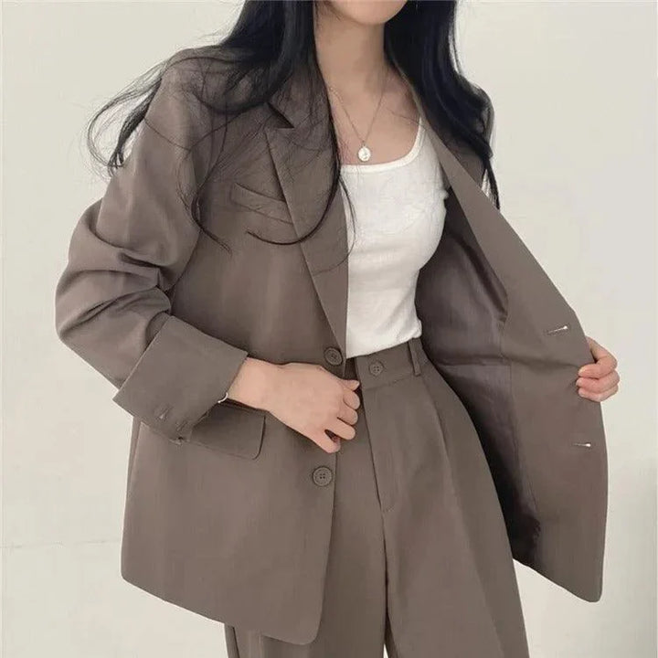 Women's Tailored Suit Set with Long Blazer and Matching Trousers