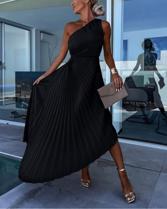 Women's One-Shoulder Maxi Dress with Fine Pleating