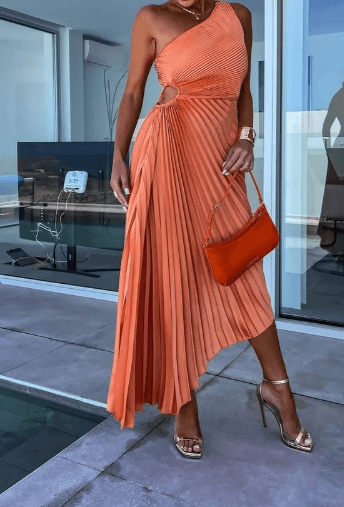 Women's One-Shoulder Maxi Dress with Fine Pleating