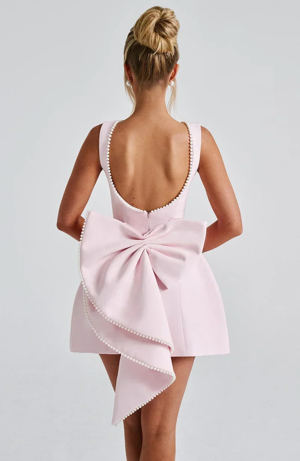 Women's Short Dress with Oversized Bow at the Back