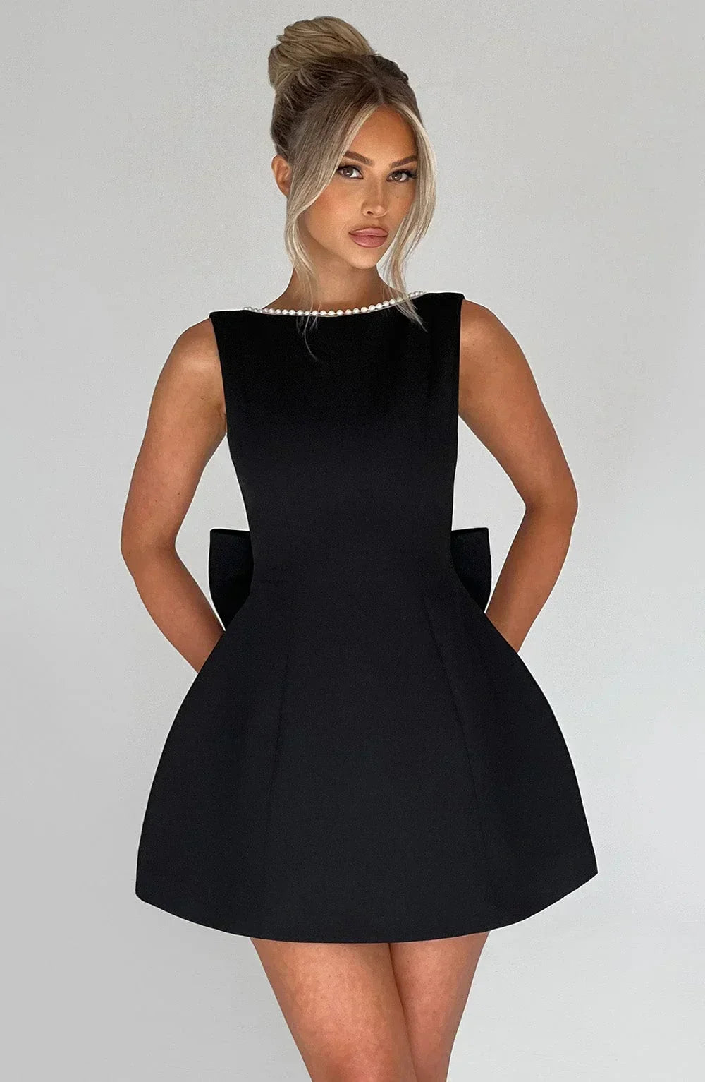 Women's Short Dress with Oversized Bow at the Back
