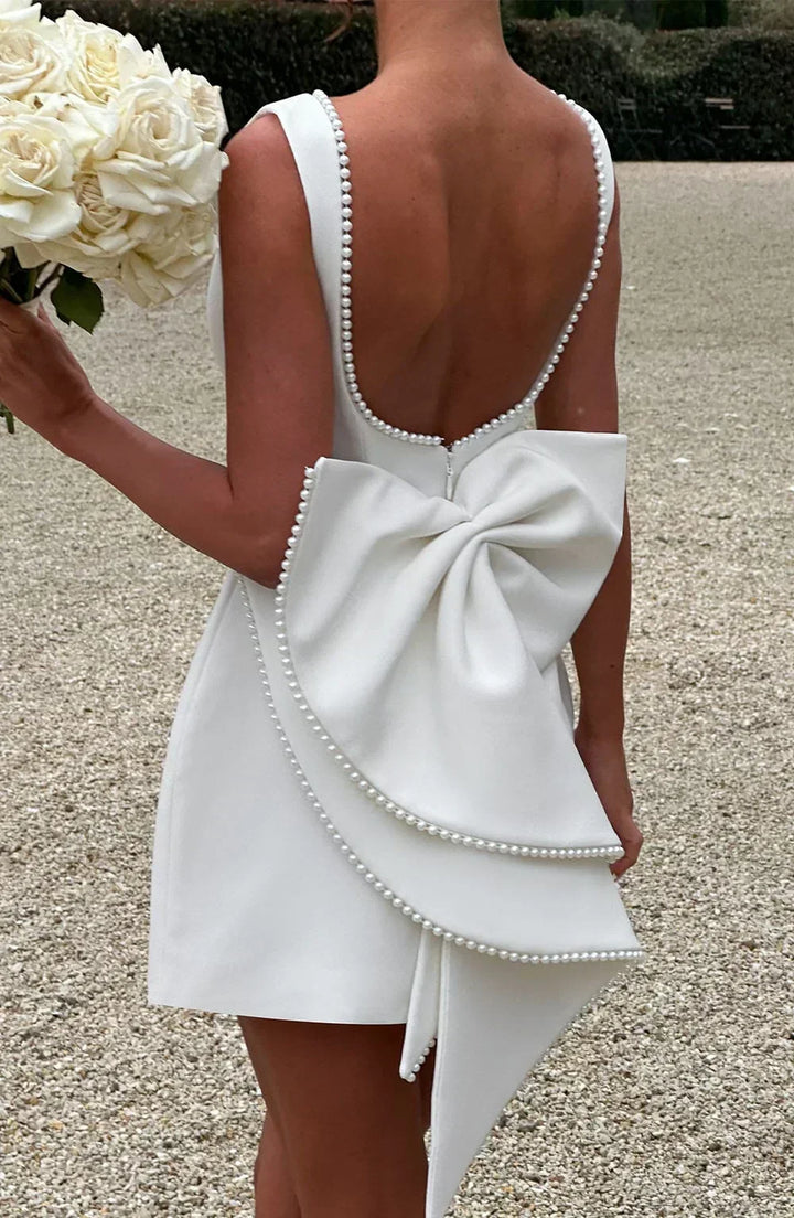 Women's Short Dress with Oversized Bow at the Back
