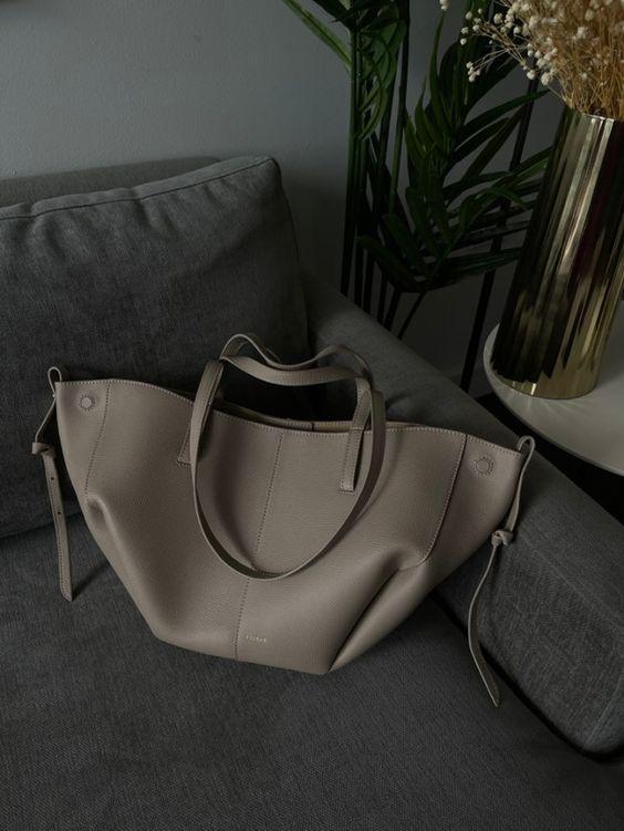 Vintage Inspired Full-Grain Leather Tote Bag