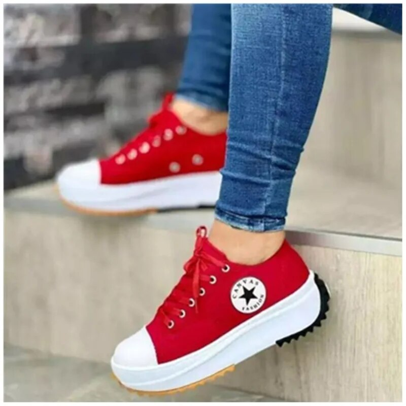 Women's Sports Shoes with Contoured Insole